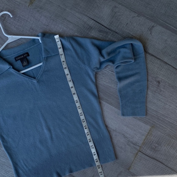 Copper Key Dusty Blue Collared V-Neck Sweater, Size M. - Picture 5 of 6